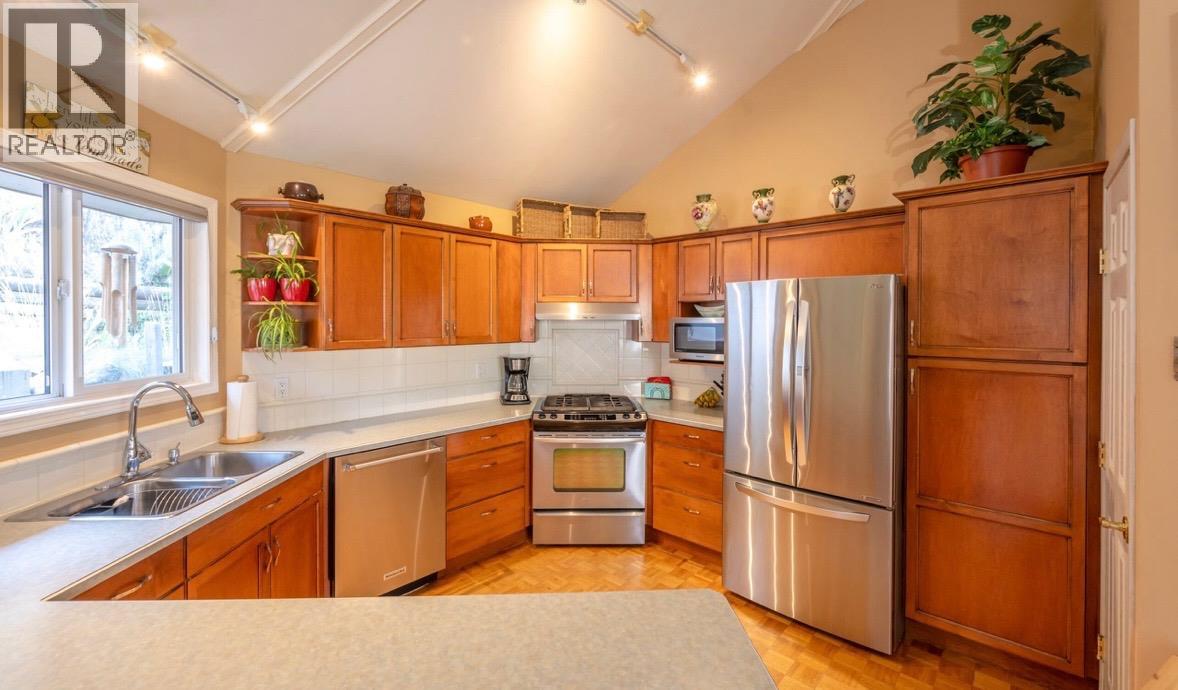  4744 Lakeside Road, Penticton
