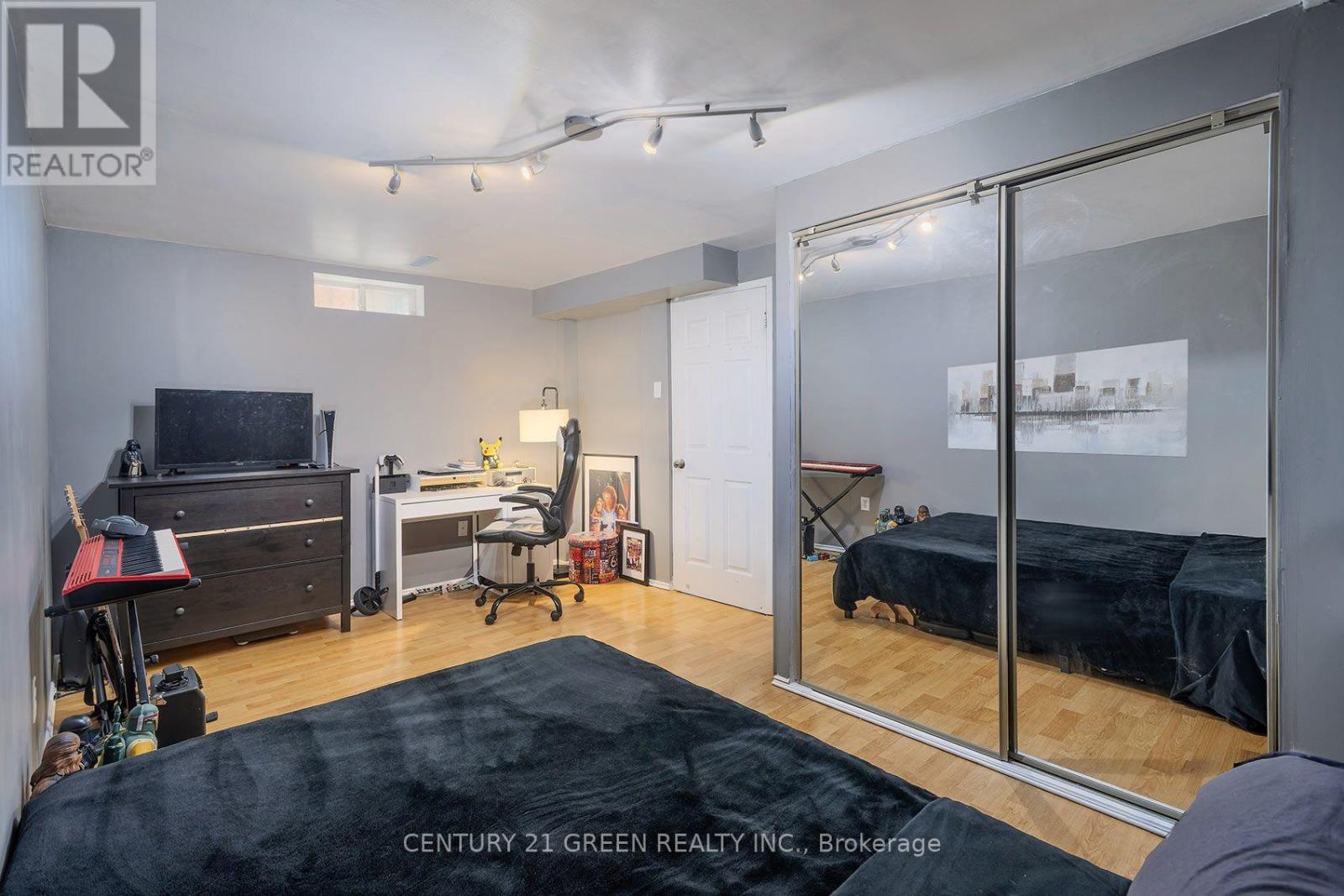 5806 MERSEY STREET - Image 29