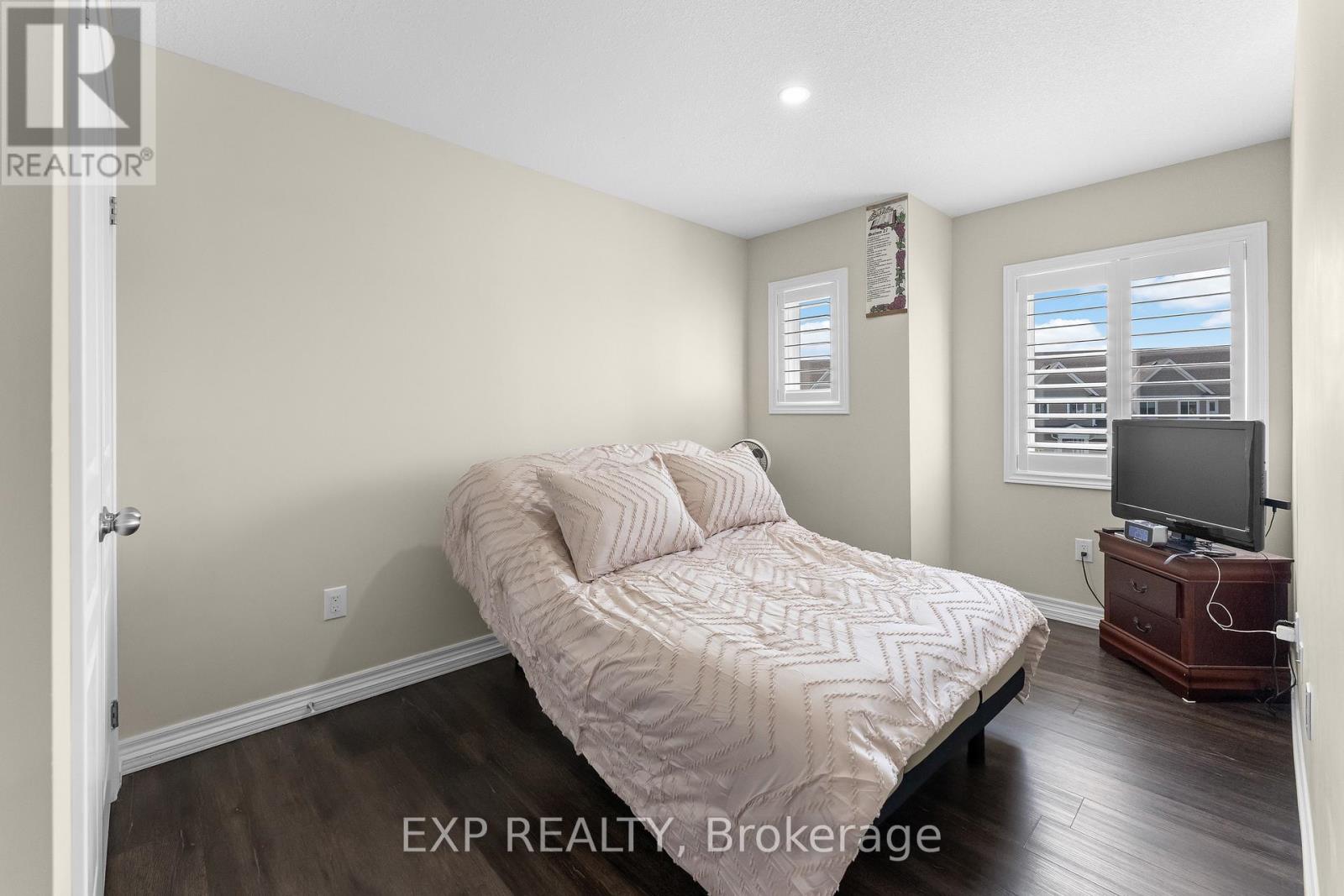 #3 60 CANTERBURY DRIVE - Image 12