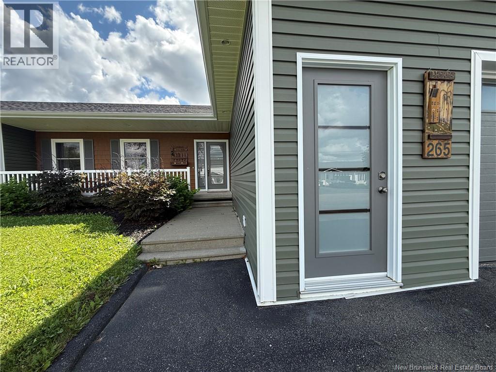 265 Caswell Street - 3