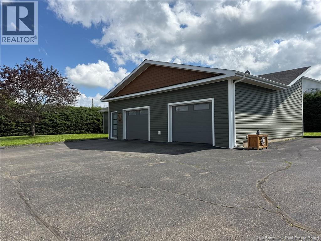 265 Caswell Street - 48