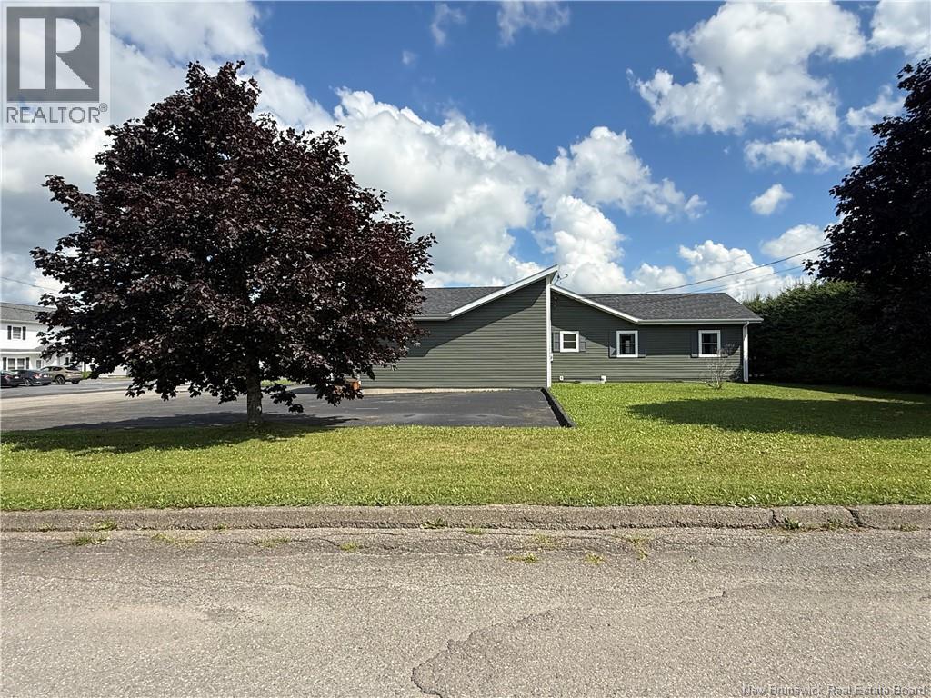 265 Caswell Street - 49