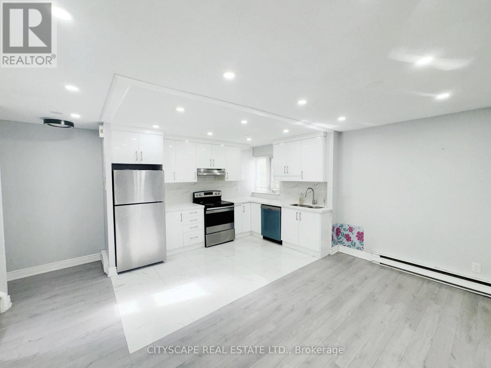 #192 1055 DUNDAS STREET E - 1