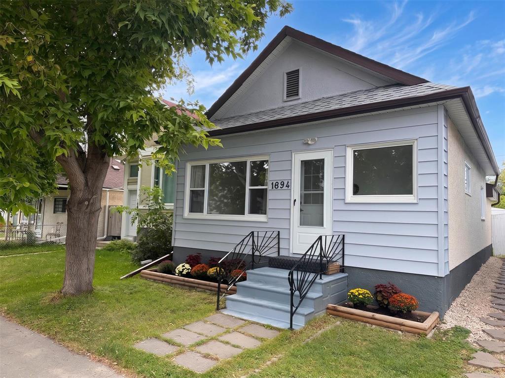 1894 MCDERMOT Street West, Winnipeg, Manitoba, R2R0A4, Winnipeg, Manitoba — photo 1 of 5