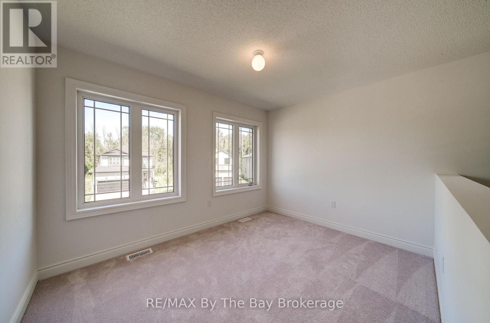 25 AMBER DRIVE - 17