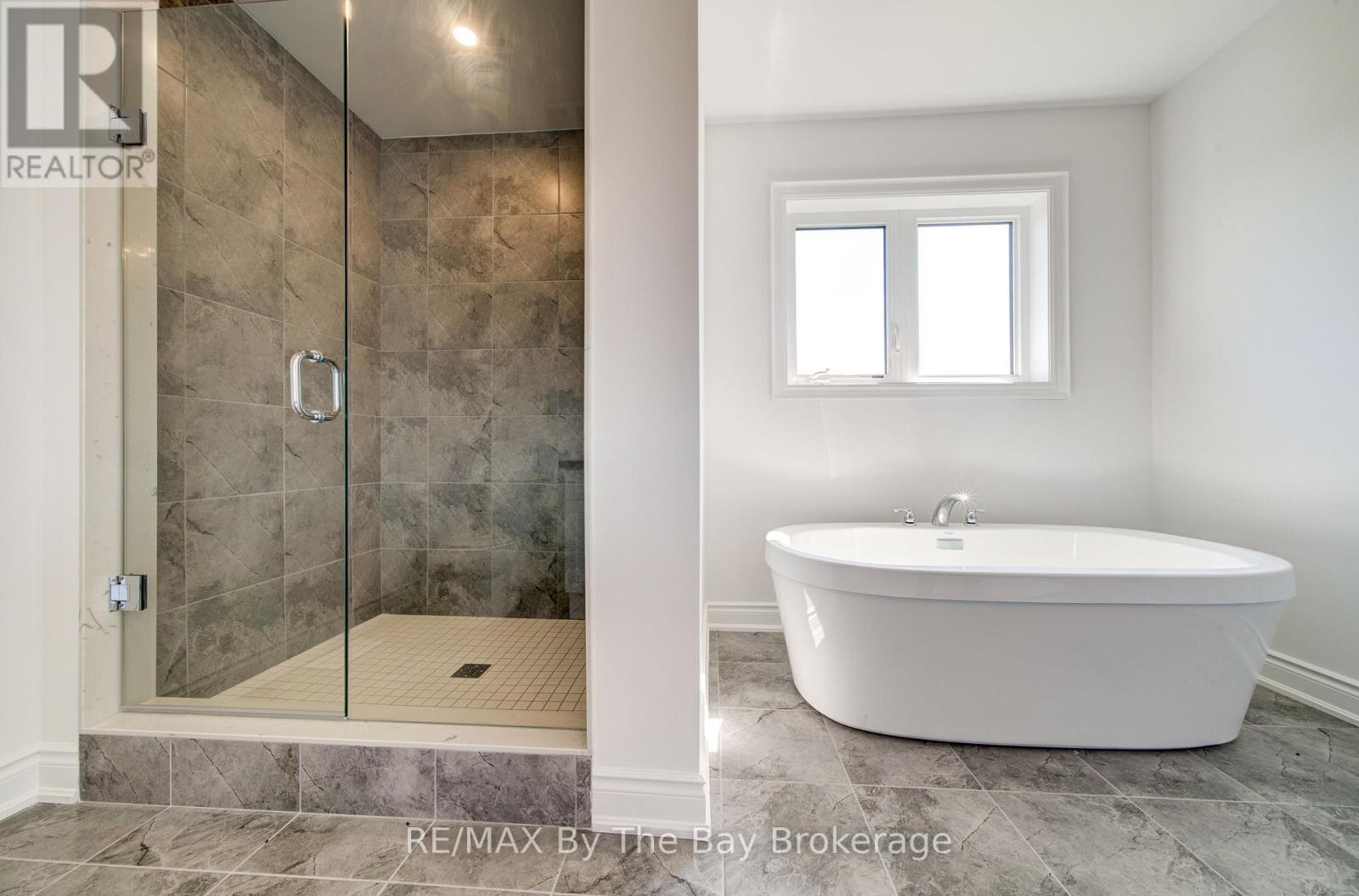 25 AMBER DRIVE - 23