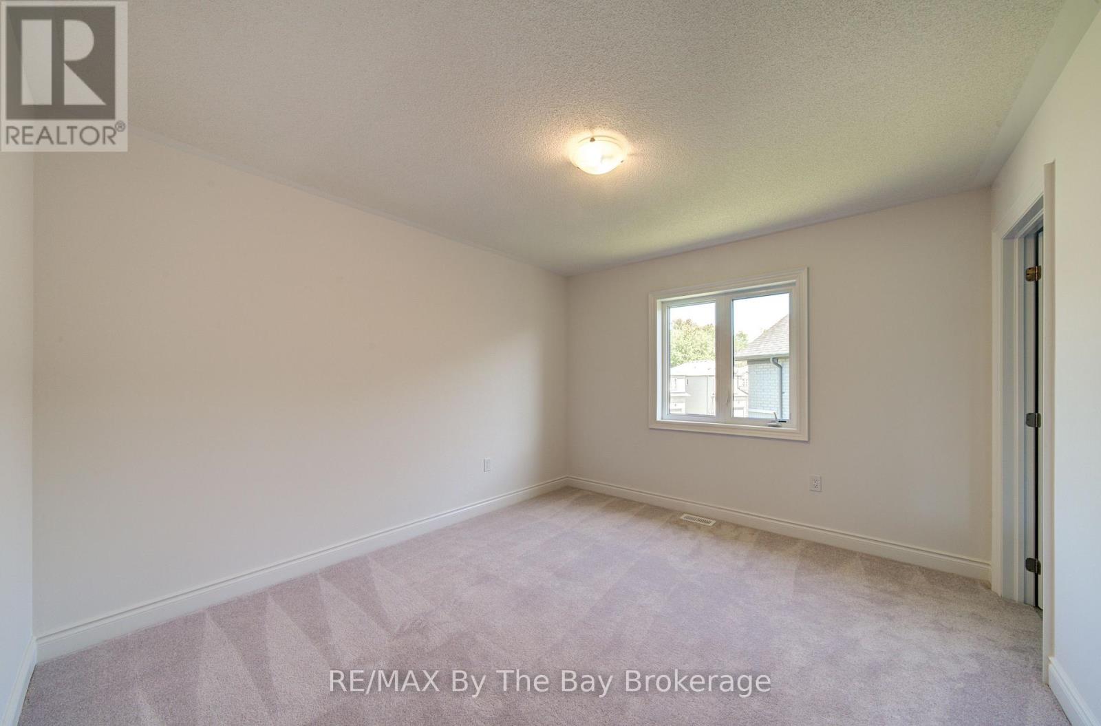 25 AMBER DRIVE - Image 30