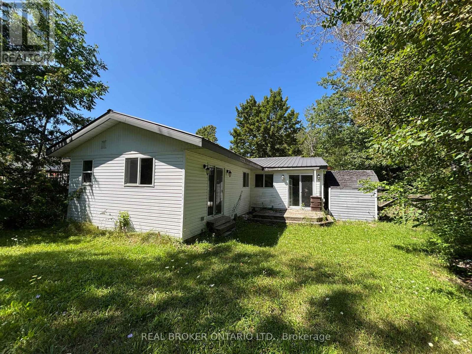 53 LOVEJOY STREET - 5
