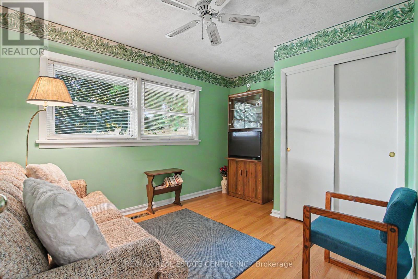 209 FRANKLIN STREET S - Image 16