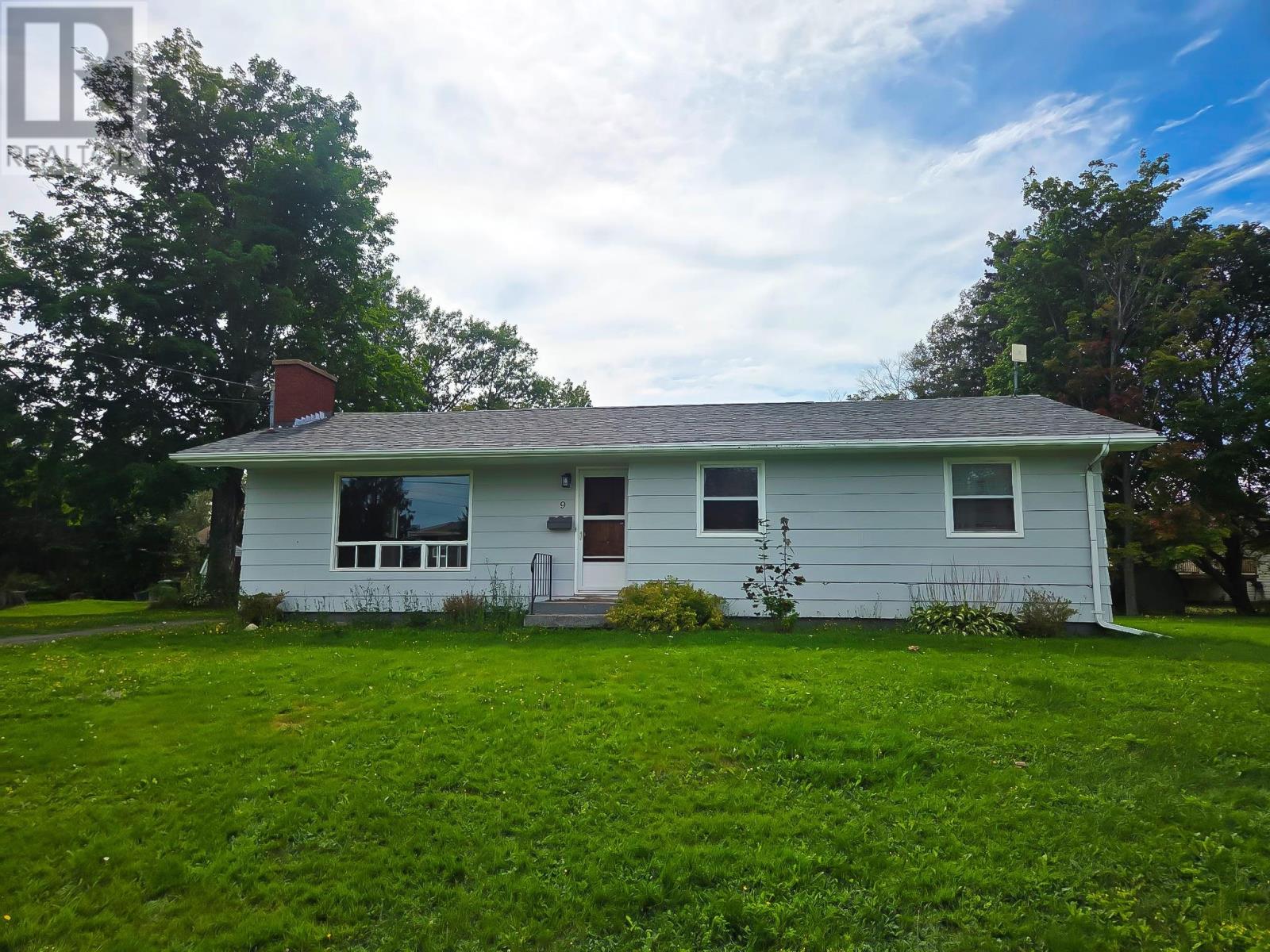 9 Messer Avenue
