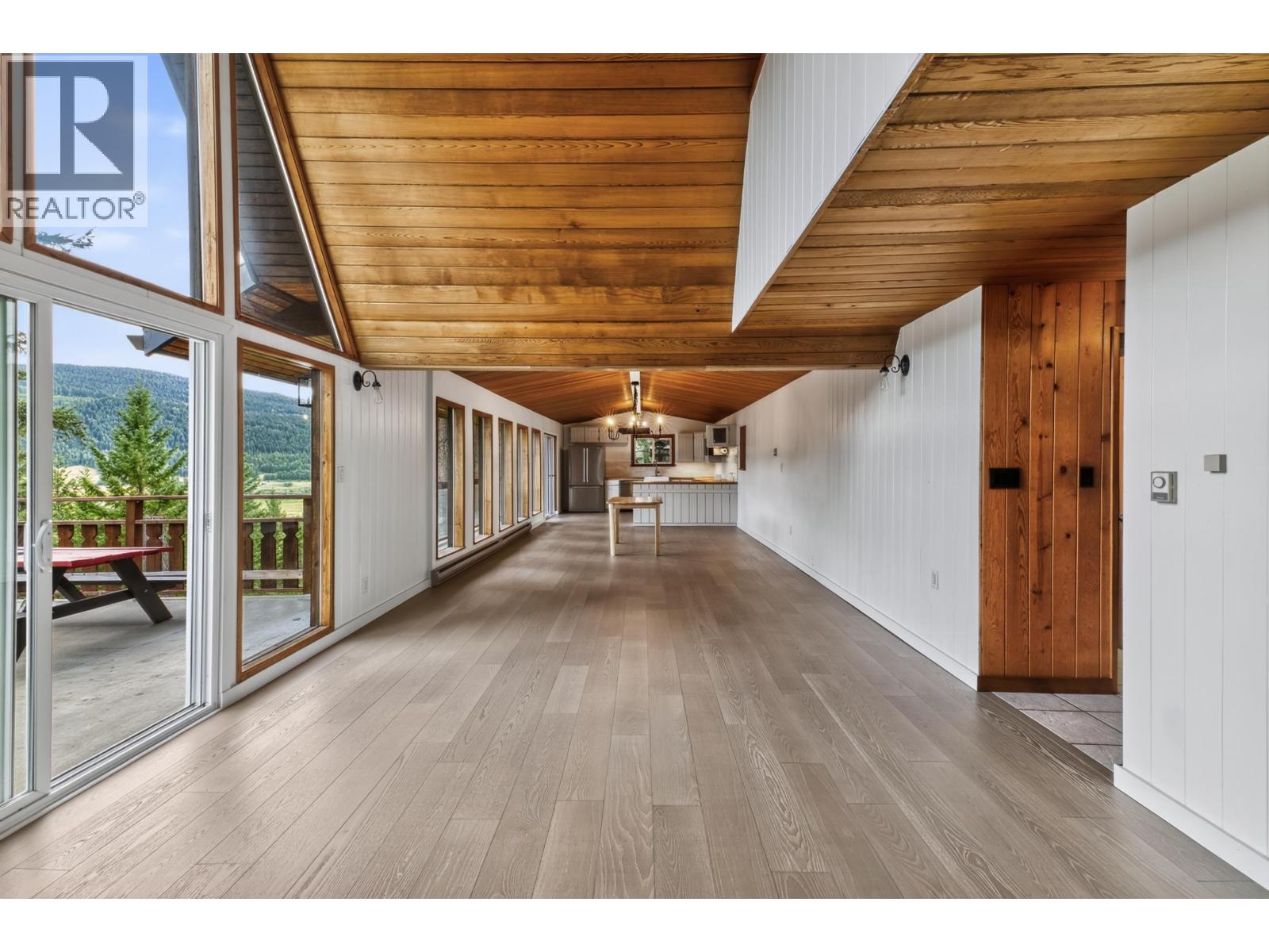 7263 SUMMIT ROAD - 6