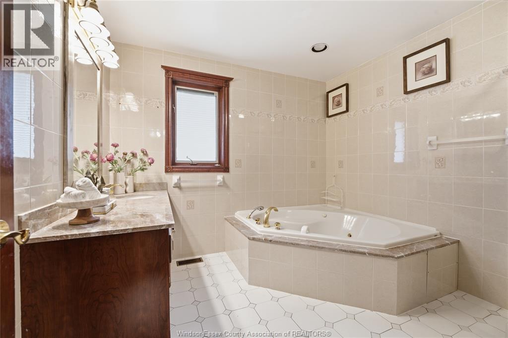 2073 Lesperance ROAD - Image 26