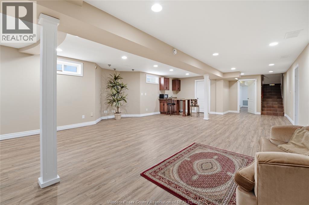 2073 Lesperance ROAD - 31
