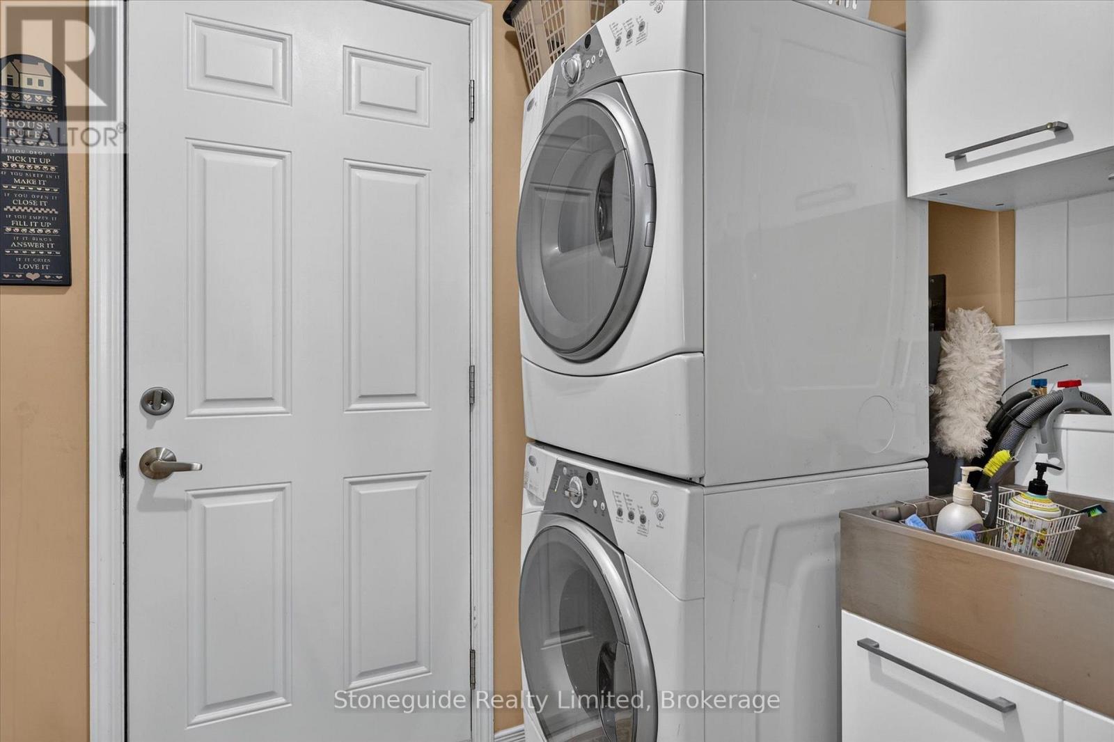 #2 909 WENTWORTH STREET - Image 20
