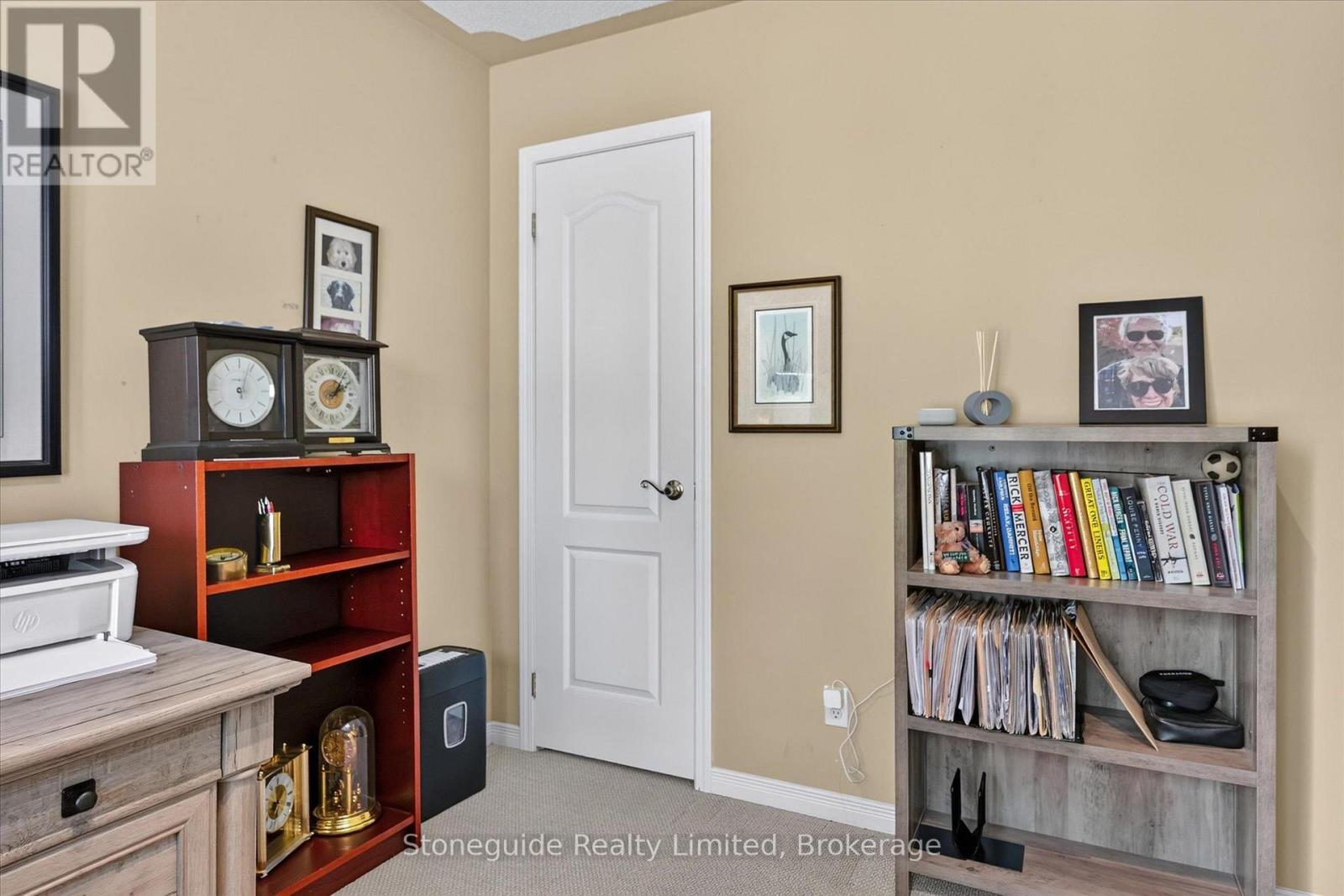 #2 909 WENTWORTH STREET - Image 34