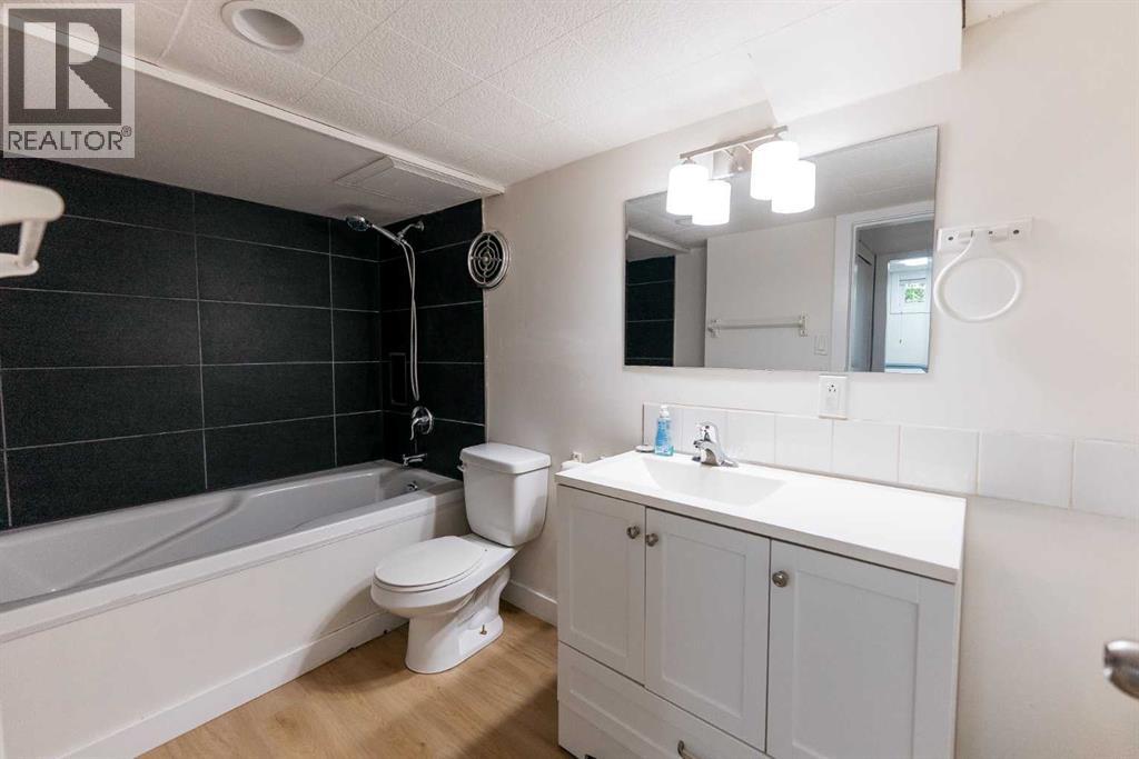 Listing photo – 5418 37 Street, Red Deer