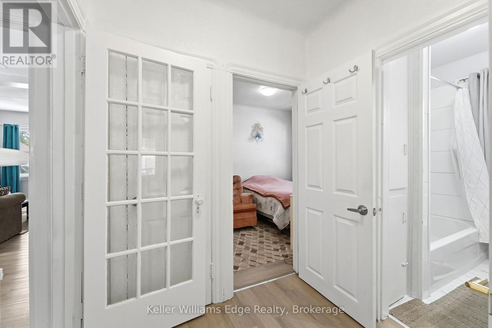 4104 BROUGHTON AVENUE - Image 10