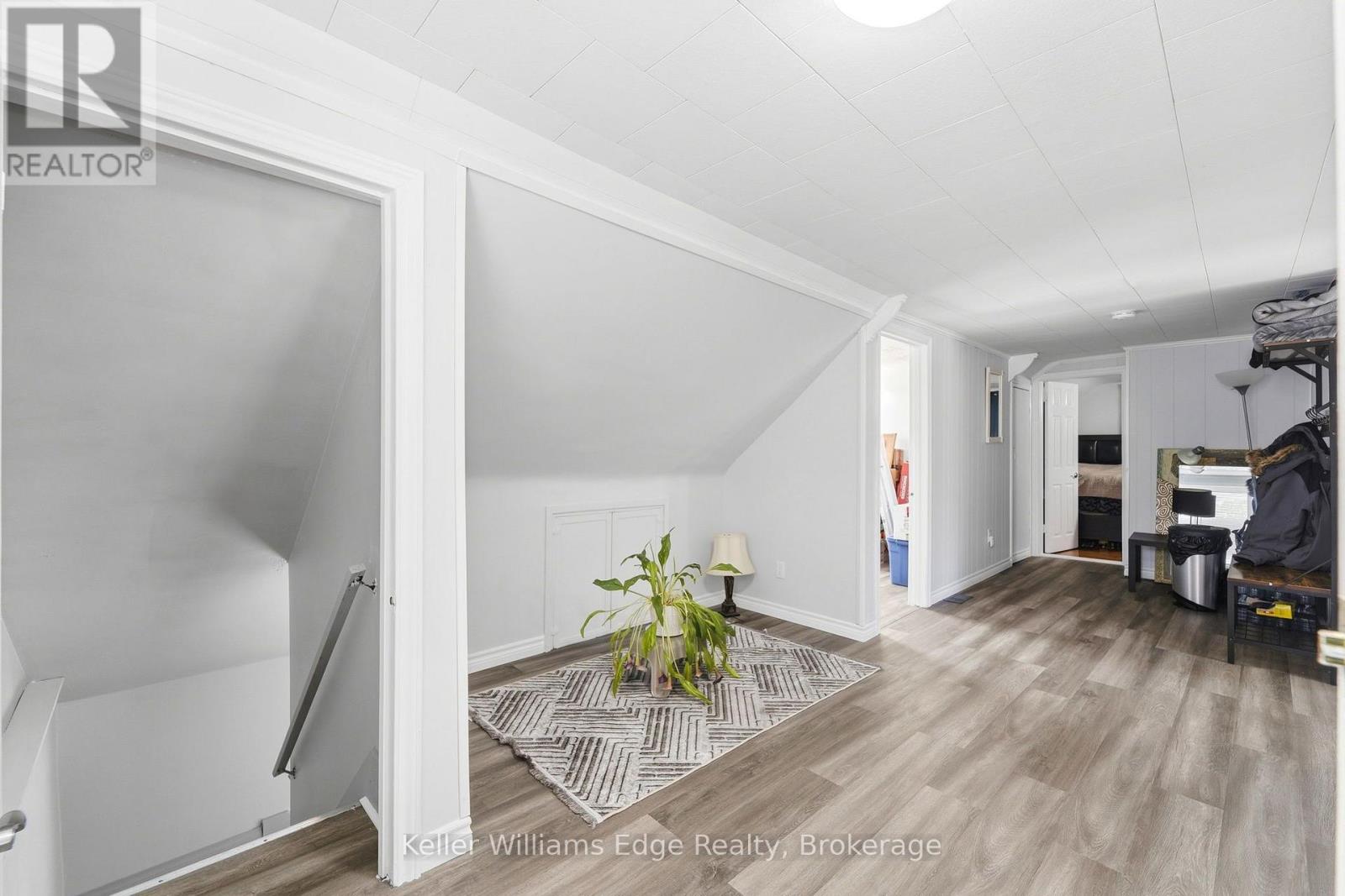 4104 BROUGHTON AVENUE - Image 16