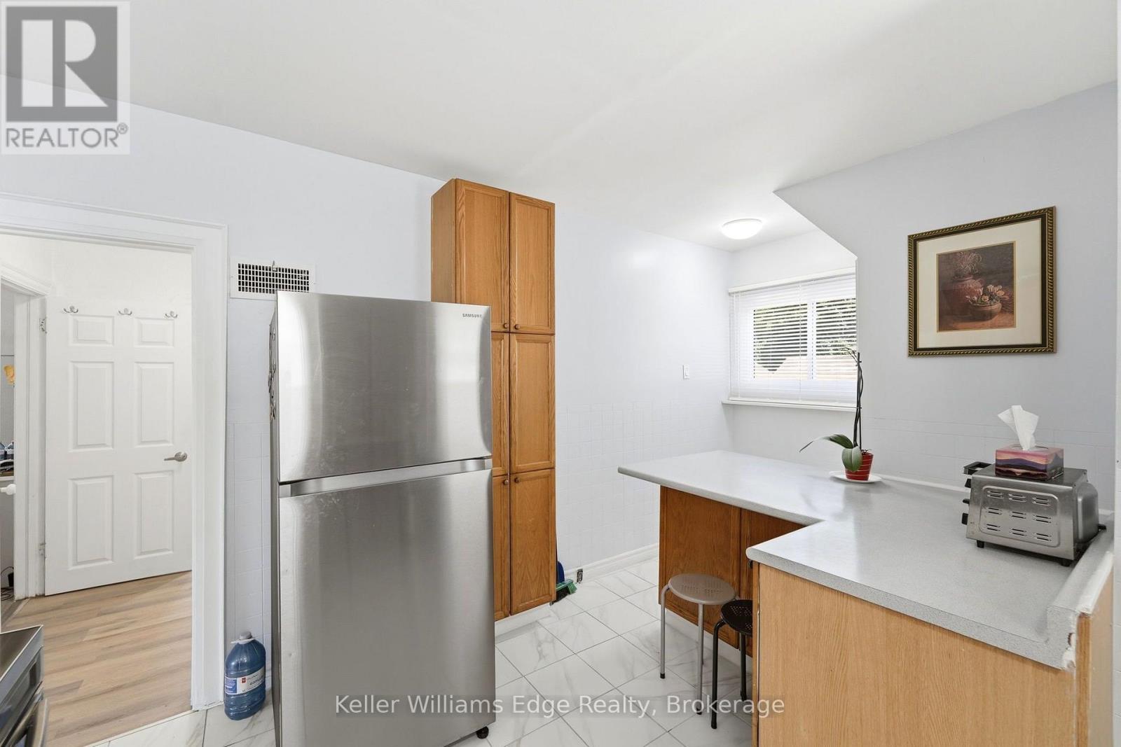 4104 BROUGHTON AVENUE - Image 9