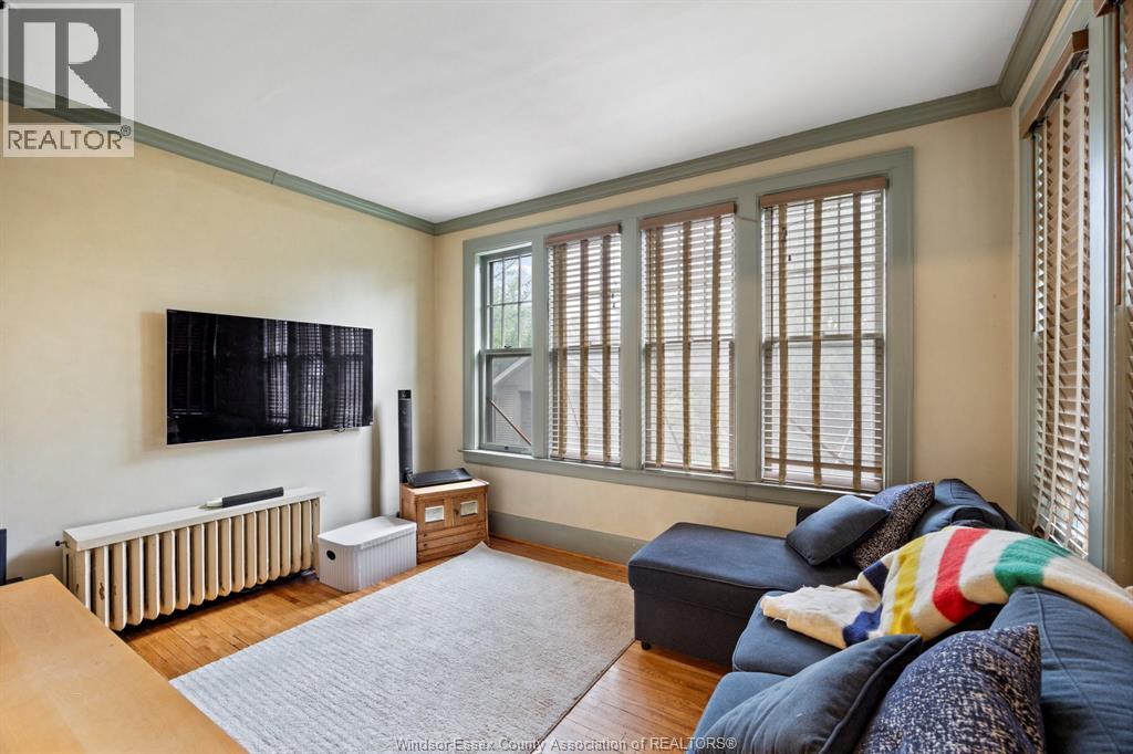 1528 VICTORIA AVENUE - Image 10