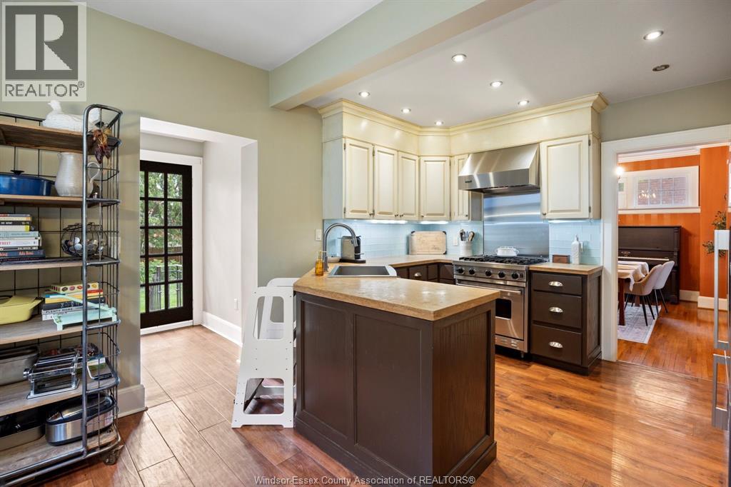 1528 VICTORIA AVENUE - Image 11