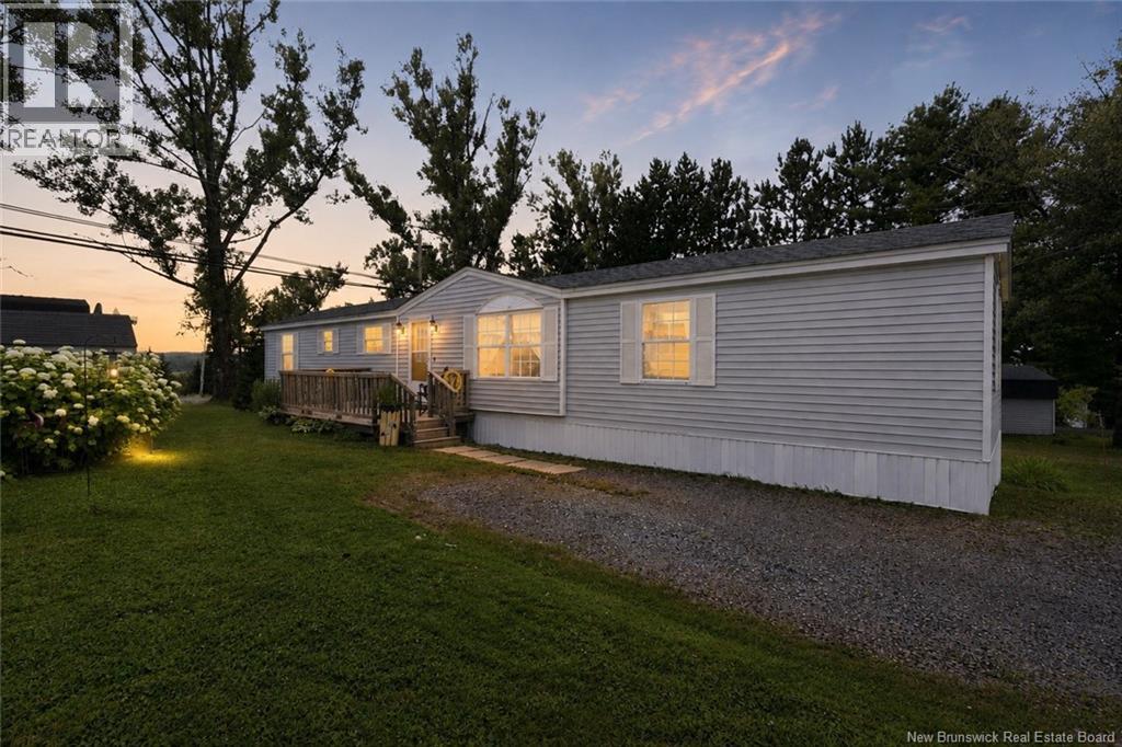 99 Hedgeview Drive