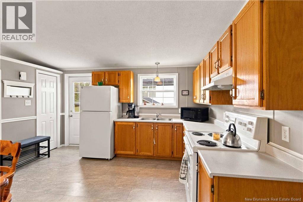 99 Hedgeview Drive - Image 8