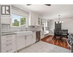 18 Fireside Drive, Flamborough, ON L8N2Z7 Photo 14