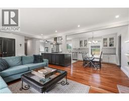 Living room - 18 Fireside Drive, Flamborough, ON L8N2Z7 Photo 11