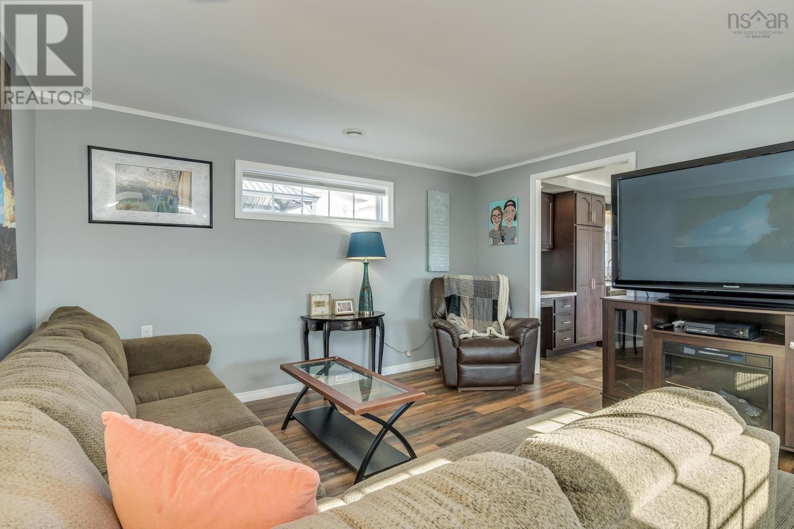 Property 25 of 49 of 27 Eleventh Street