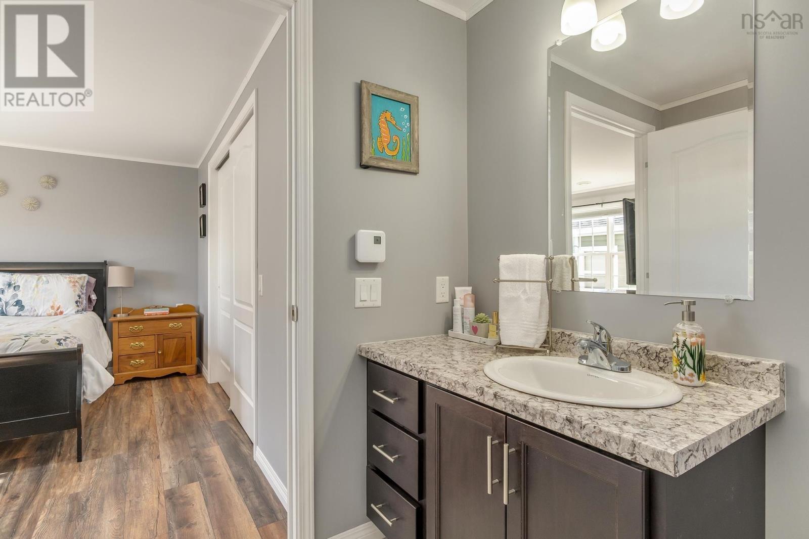 Property 34 of 49 of 27 Eleventh Street
