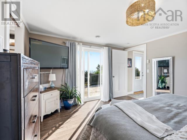 Property 24 of 49 of 1031 West Bay Road