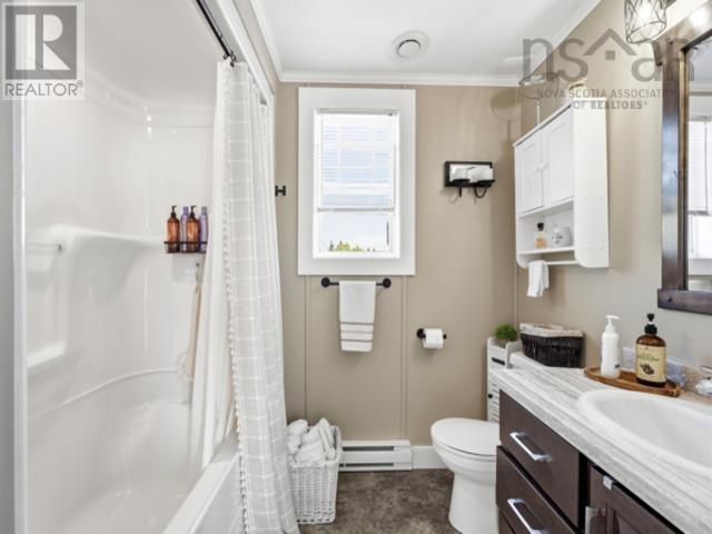 Property 26 of 49 of 1031 West Bay Road