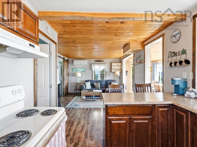 Property 37 of 49 of 1031 West Bay Road