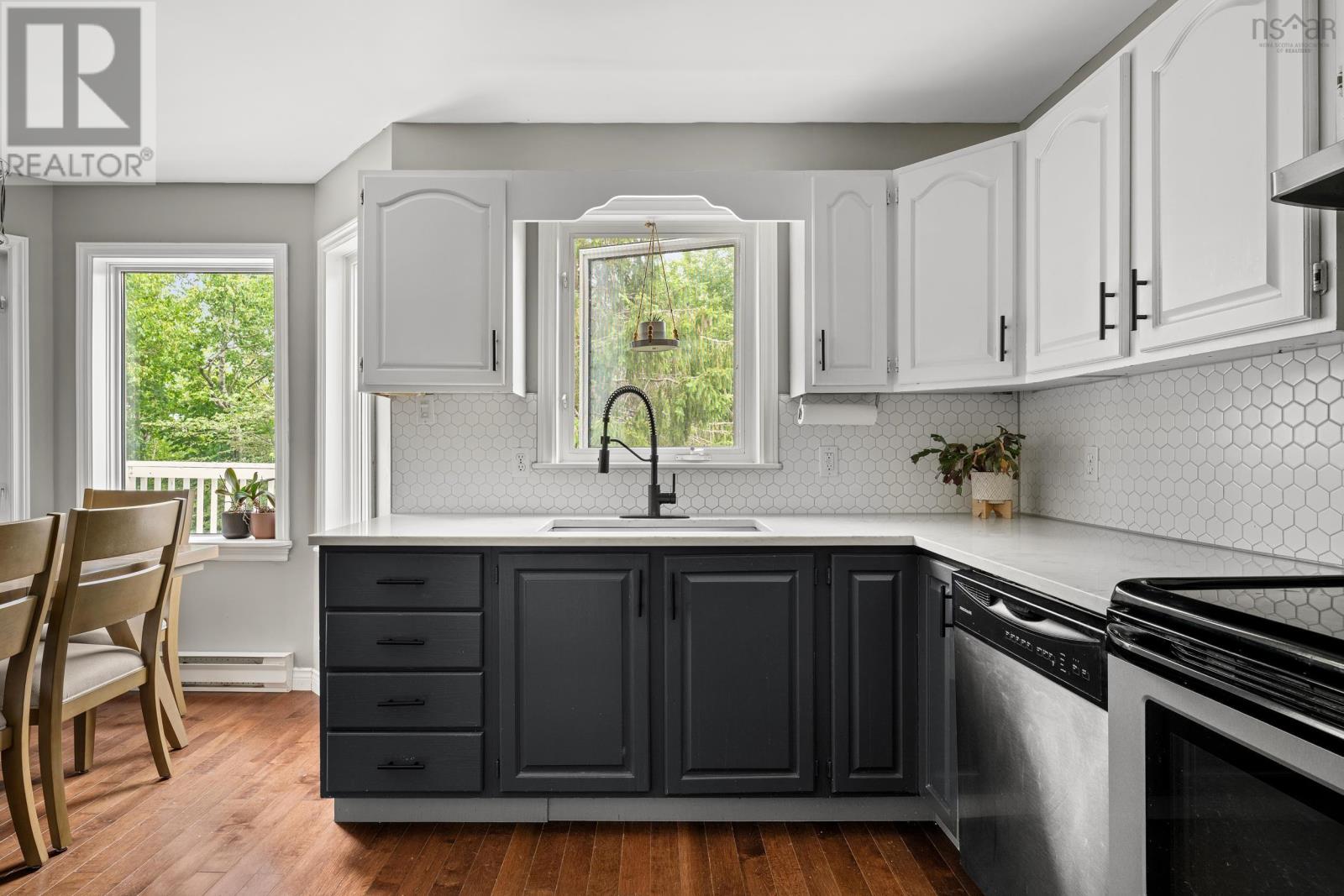 Property 20 of 50 of 27 Walsh Court NW