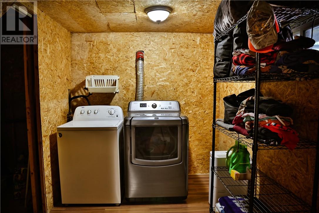 40 Vaughan - 14