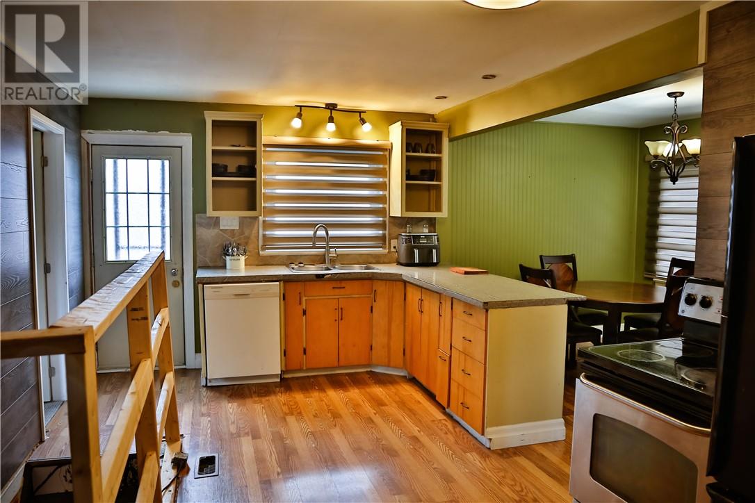 40 Vaughan - Image 7