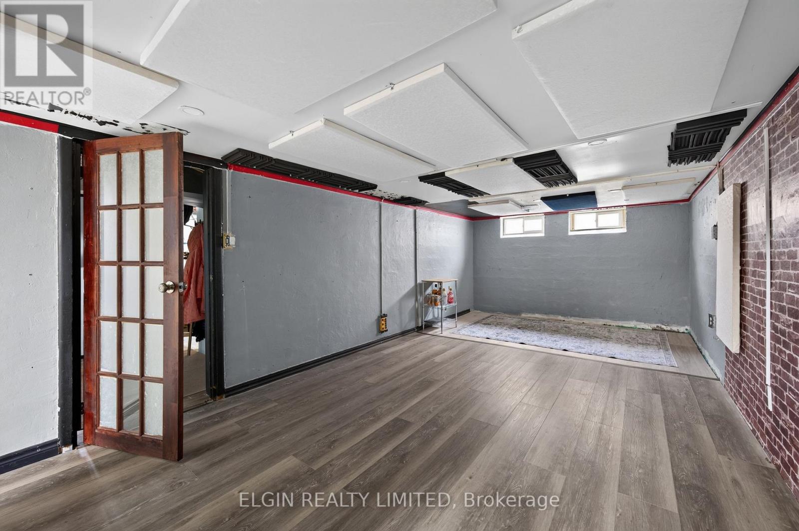 32 COYNE STREET - Image 20