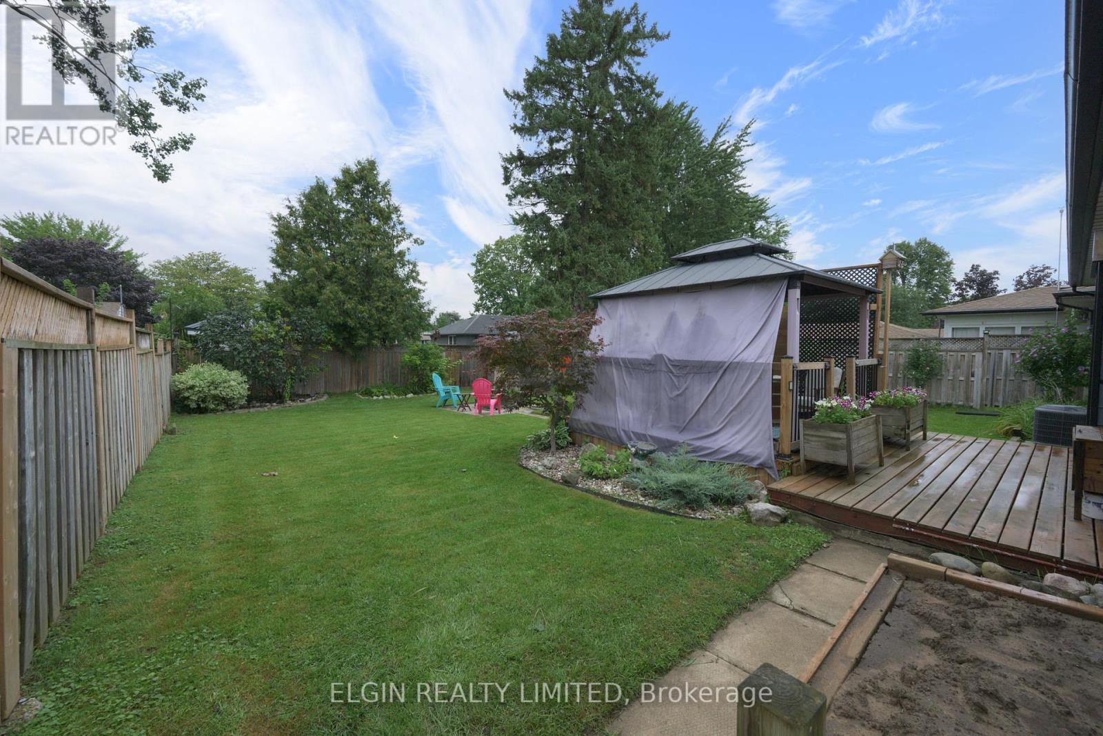 32 COYNE STREET - 24