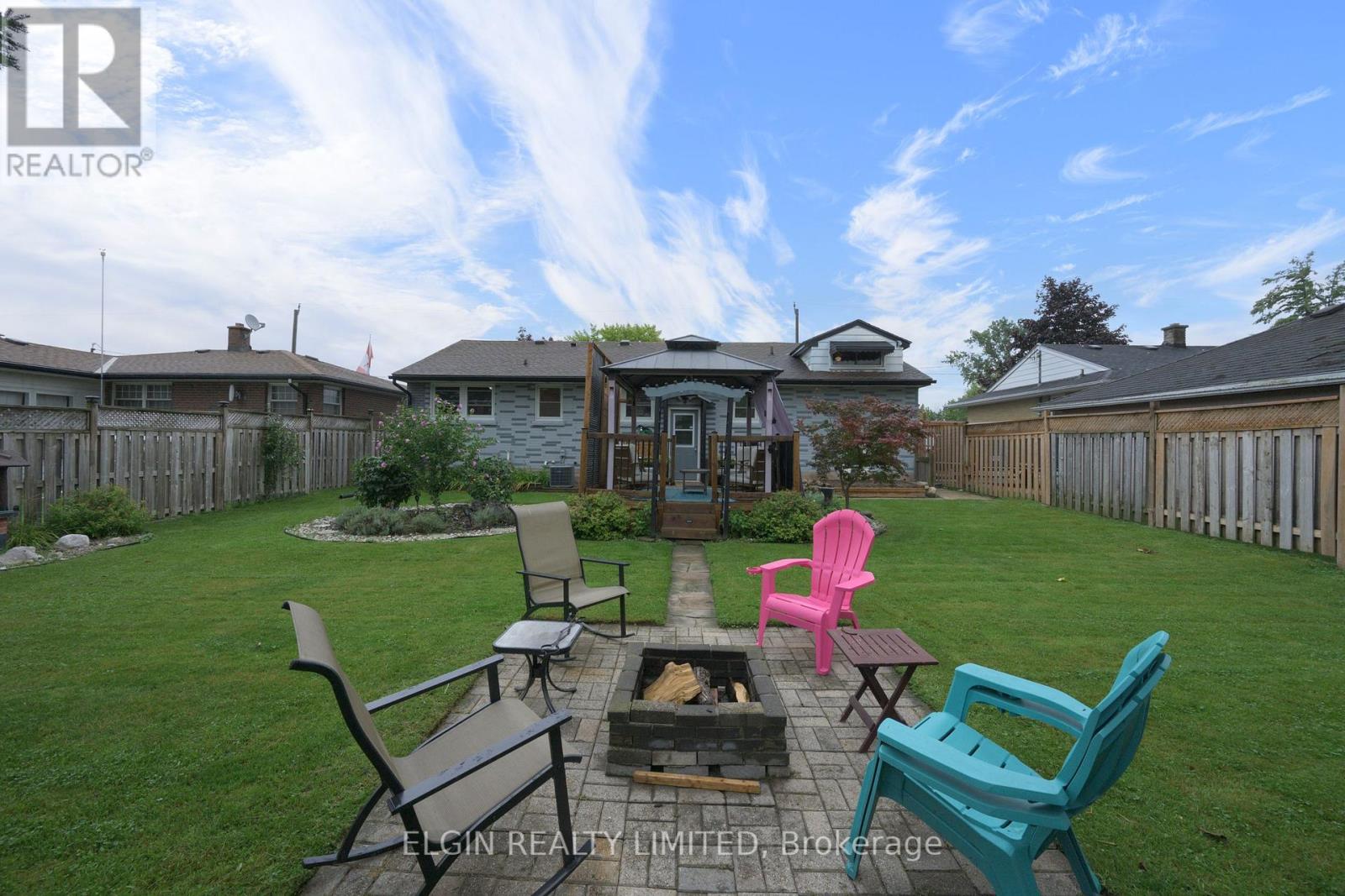 32 COYNE STREET - 26