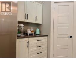 18 Evergreen Crescent thumbnail 19