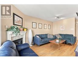 22 Manhattan Crescent, Ottawa, ON K2C4B4 Photo 11