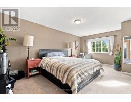 22 Manhattan Crescent, Ottawa, ON K2C4B4 Photo 15