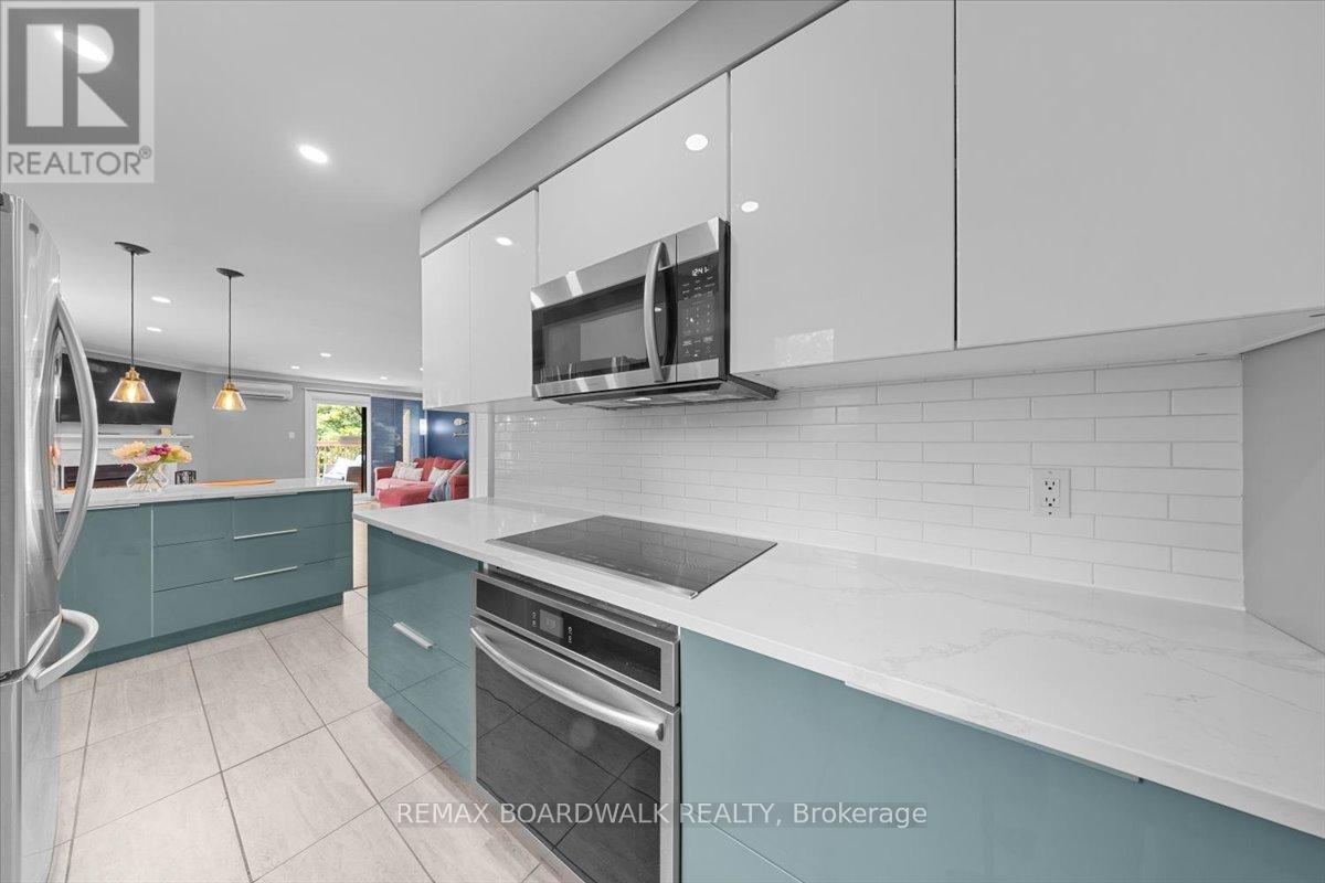 #304 222 RUSSELL AVENUE - Image 12