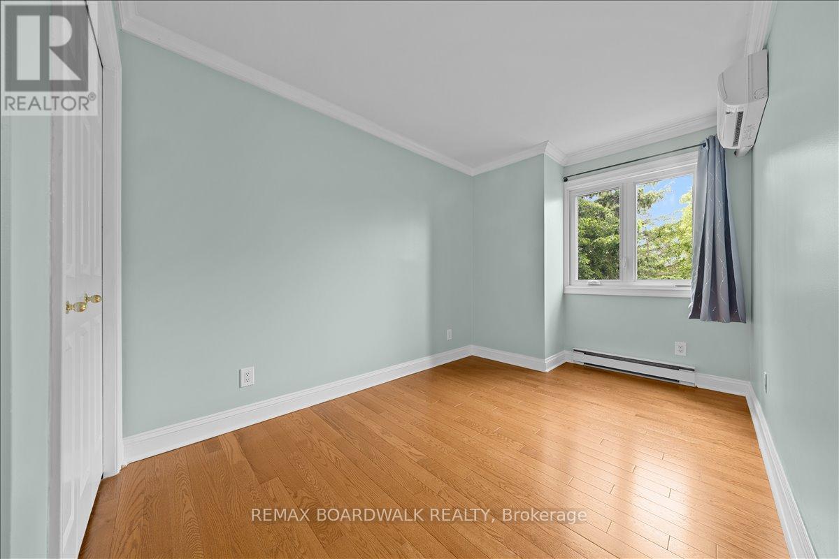 #304 222 RUSSELL AVENUE - Image 33