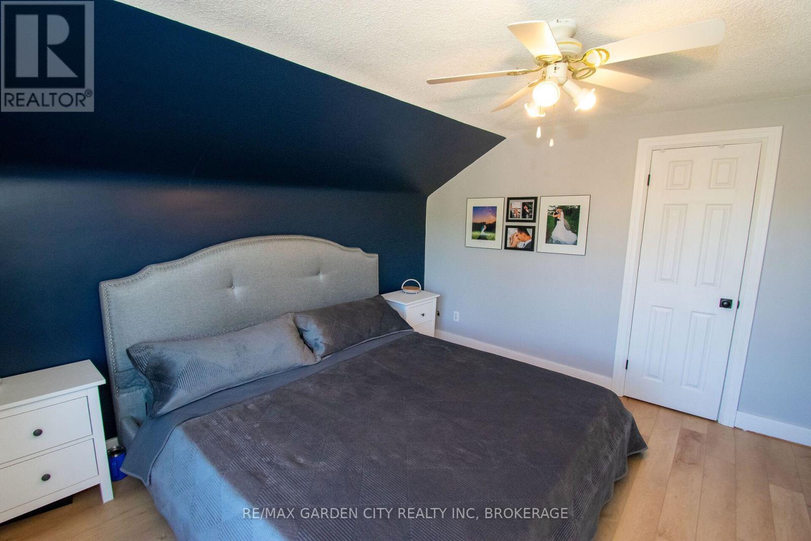 256 SCHOLFIELD AVENUE S - Image 20