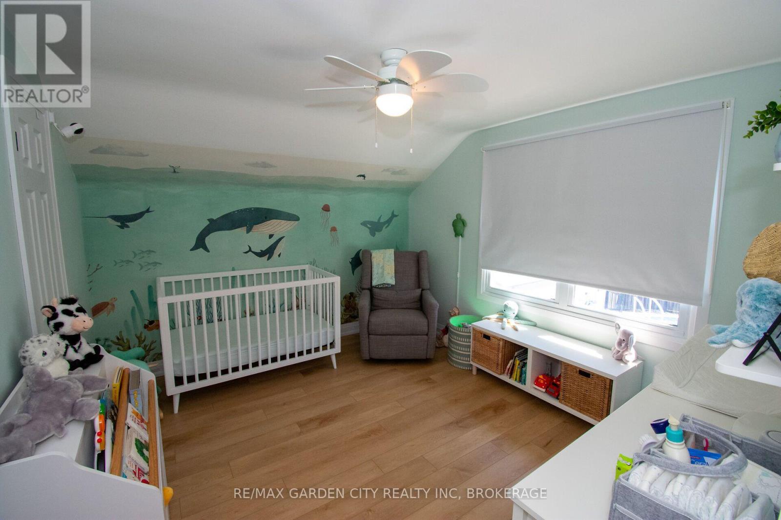 256 SCHOLFIELD AVENUE S - Image 22