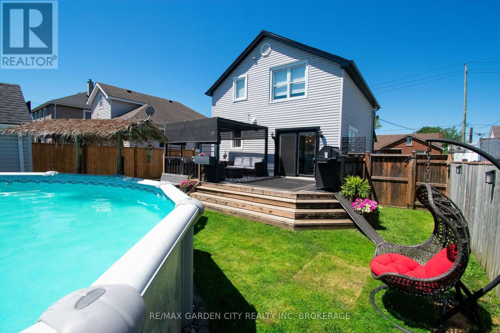 256 SCHOLFIELD AVENUE S - Image 32