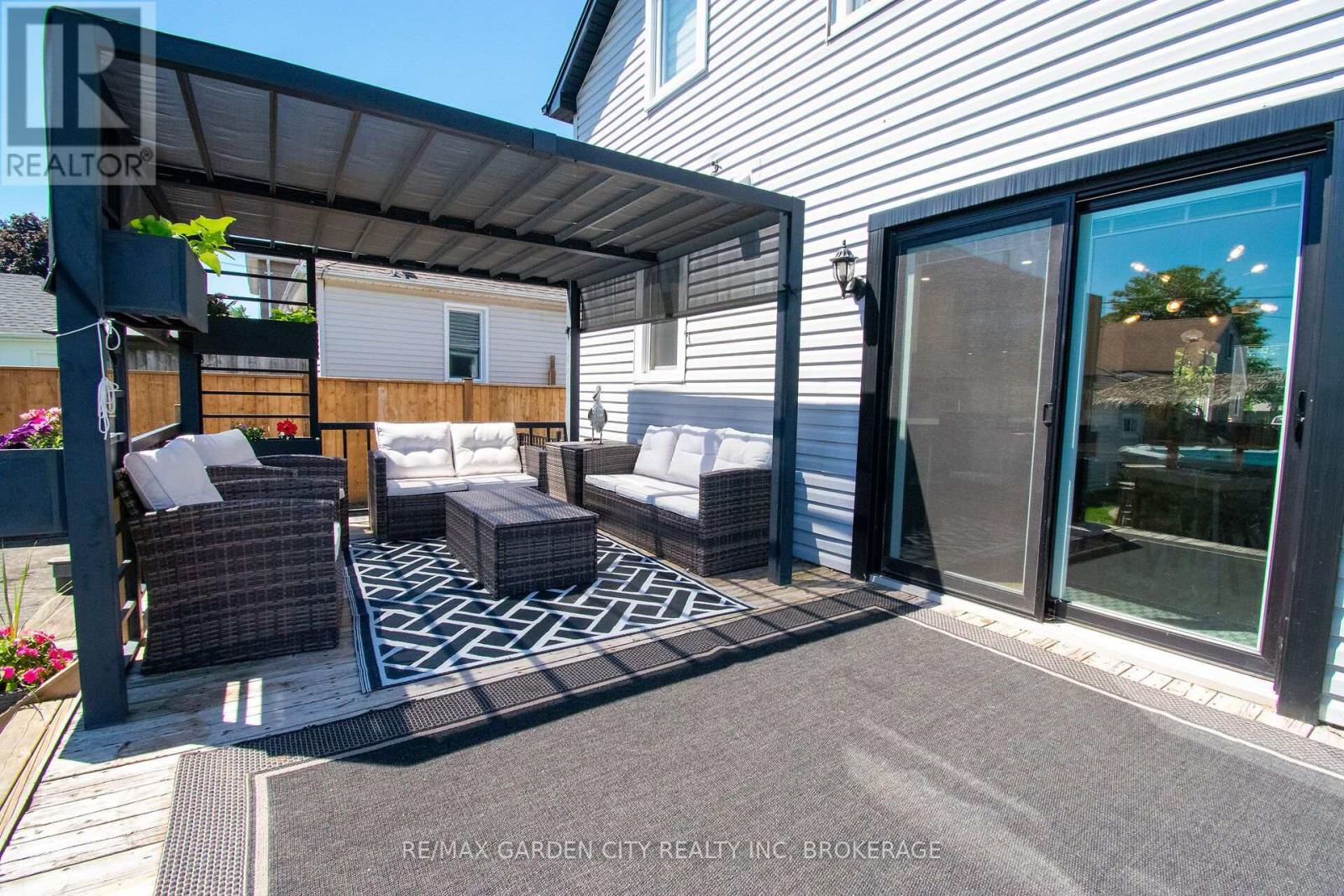256 SCHOLFIELD AVENUE S - Image 37