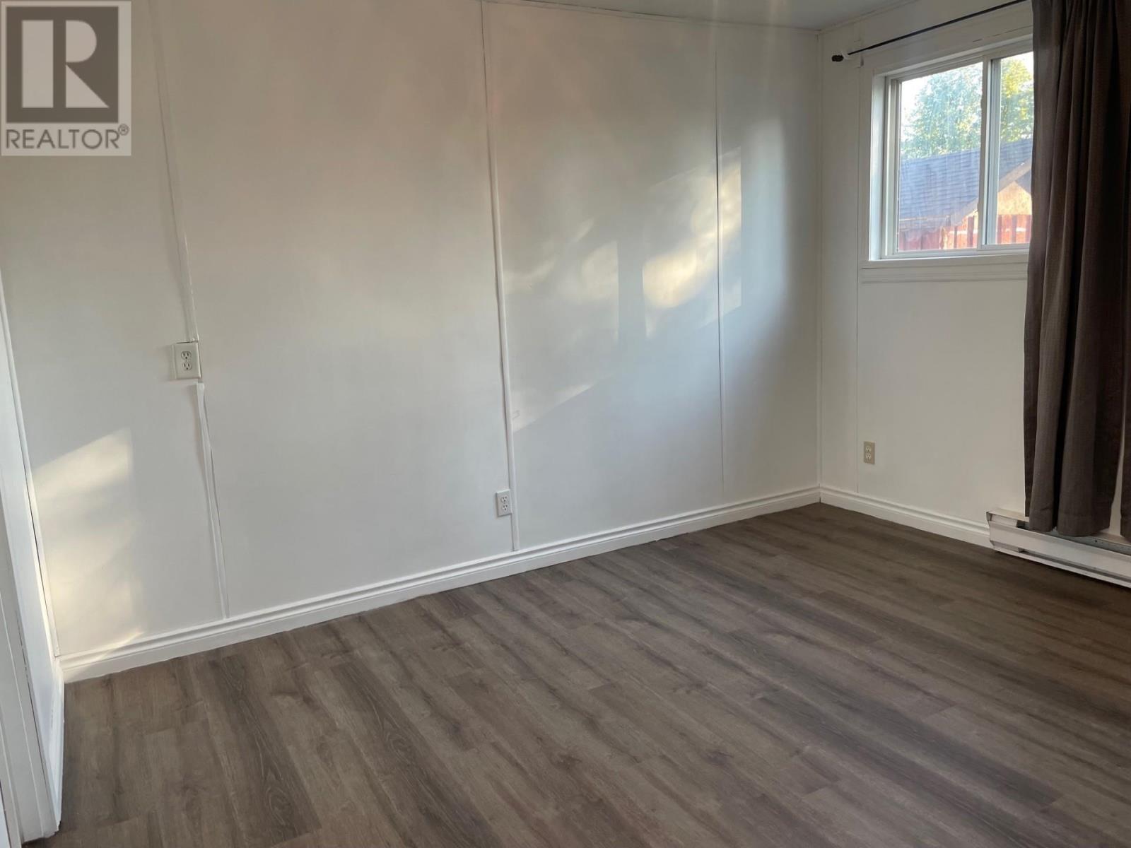 36 Clergue ST - Image 5